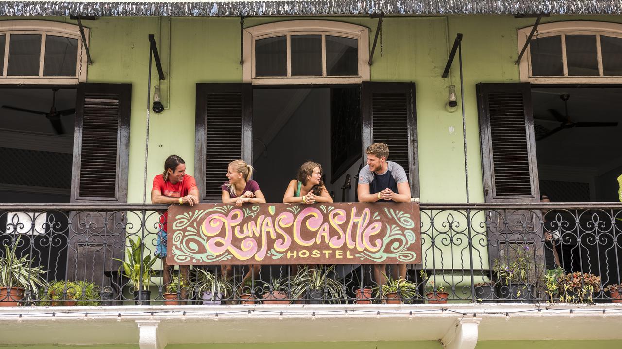 Luna'S Castle Hostel Panama City Exterior photo